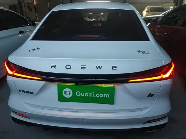 Roewe i5 — Фото автомобиля 5