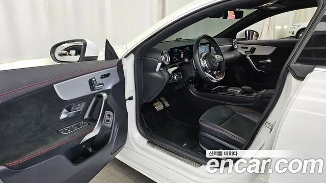 Mercedes-Benz CLA-Class — Фото автомобиля 10