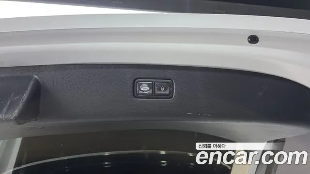 Genesis GV80 — Фото автомобиля 22