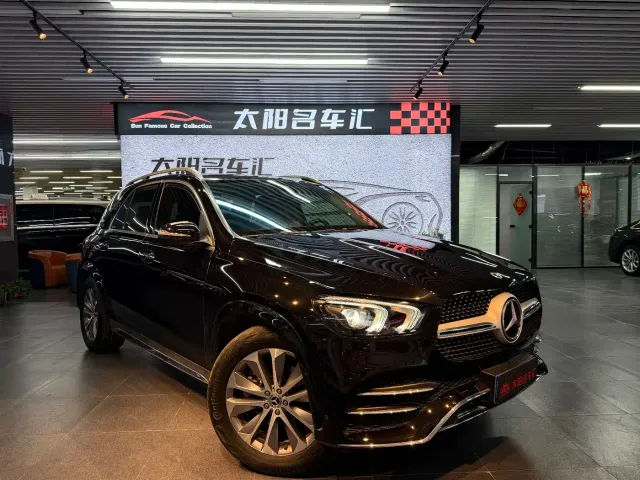 Mercedes-Benz GLE-Class — Фото автомобиля 3