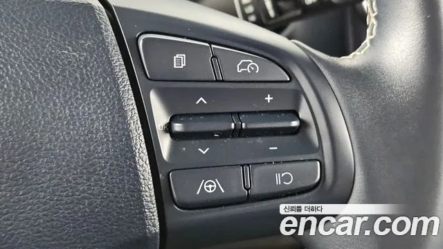 Hyundai Venue — Фото автомобиля 16