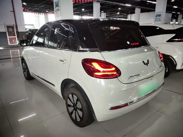 Wuling Bingo — Фото автомобиля 4