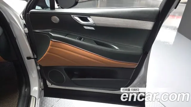 Genesis GV80 — Фото автомобиля 13