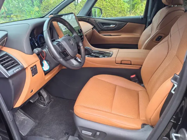 Toyota Vellfire — Фото автомобиля 4
