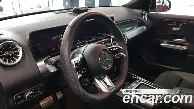 Mercedes-Benz GLB-Class — Фото автомобиля 13