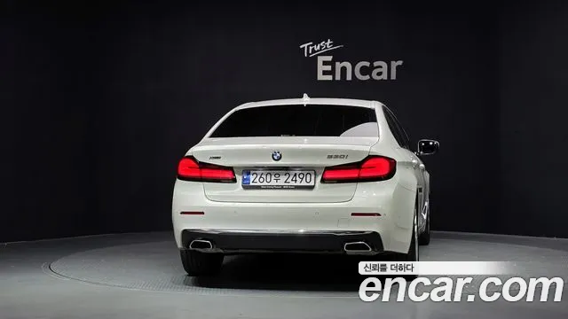 BMW 5 Series G30 — Фото автомобиля 4
