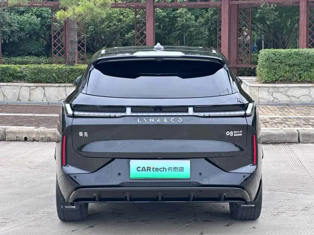 Lynk & Co 08 EM-P — Фото автомобиля 10