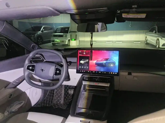 Arcfox Alpha S5 — Фото автомобиля 12