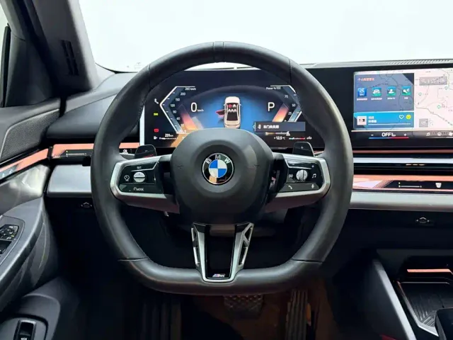 BMW 5 Series — Фото автомобиля 26
