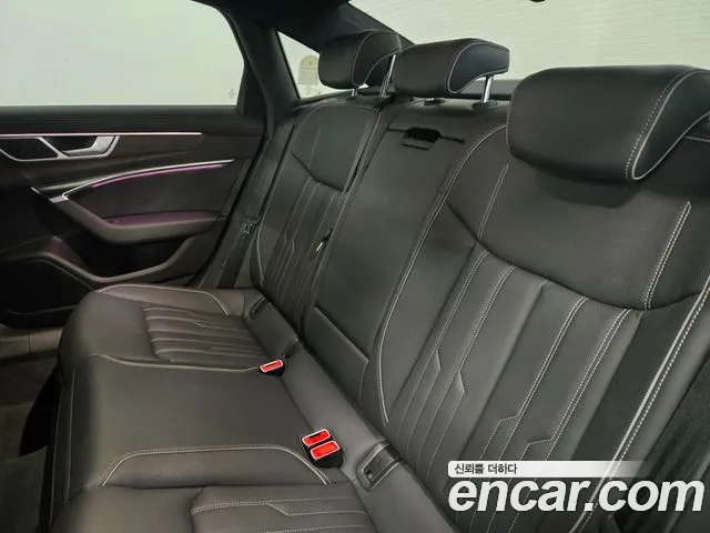 Audi A6 C8 — Фото автомобиля 11