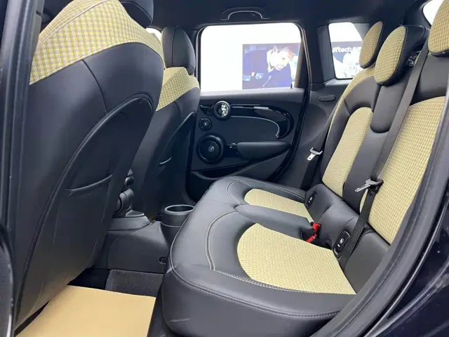 MINI Hatch — Фото автомобиля 11