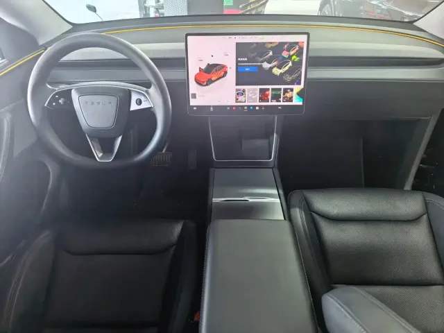 Tesla Model Y — Фото автомобиля 7