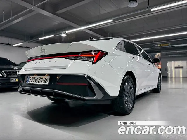Hyundai AVANTE Новый Avante (CN7) — Фото автомобиля 7