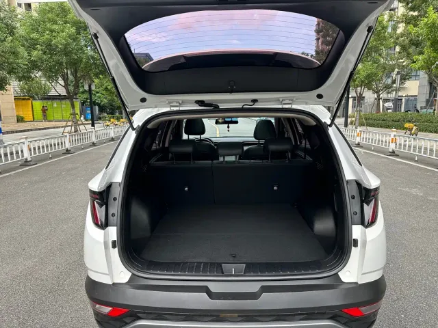 Hyundai Tucson — Фото автомобиля 11