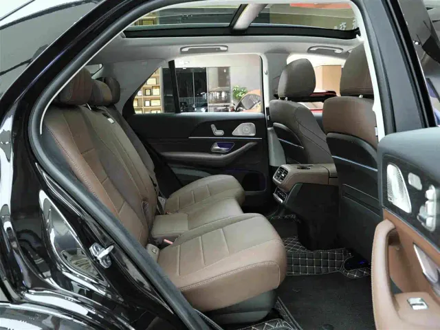 Mercedes-Benz GLE-Class — Фото автомобиля 13