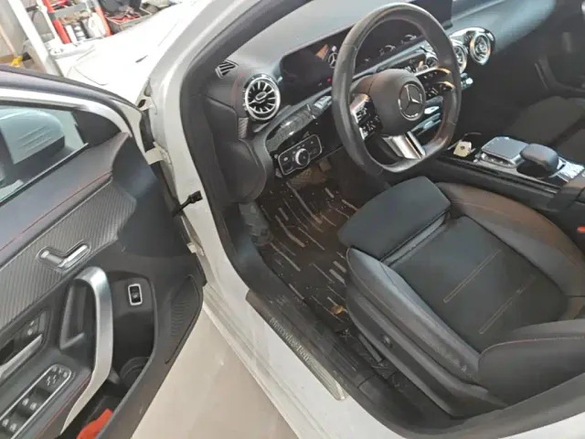 Mercedes-Benz A-Class — Фото автомобиля 15