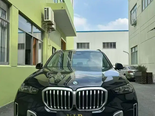 BMW X5 — Фото автомобиля 2