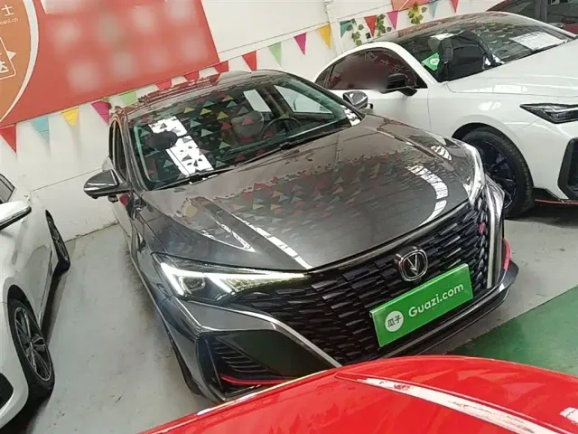 Changan Eado — Фото автомобиля 3