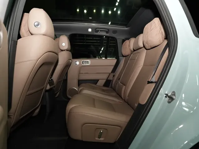 Li Auto L6 — Фото автомобиля 13