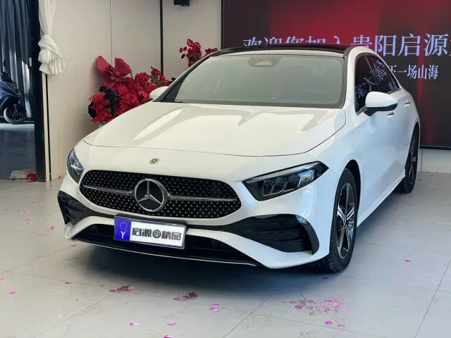 Фотография автомобиля — Mercedes-Benz A-Class