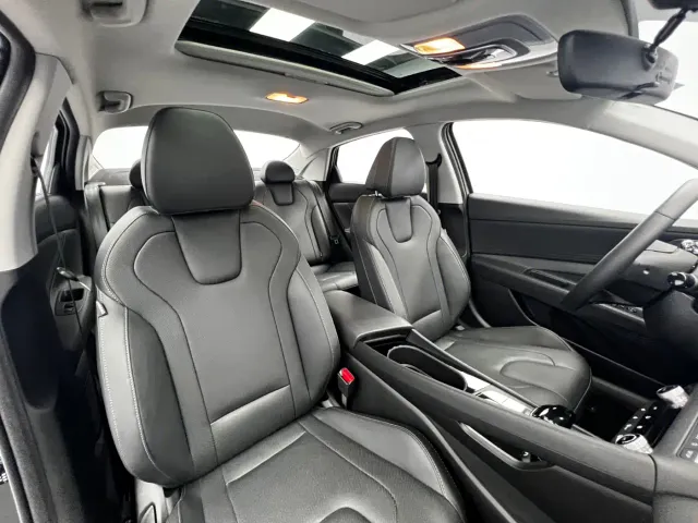Hyundai Elantra — Фото автомобиля 14