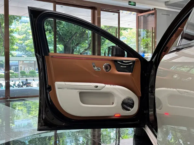 Maextro S800 — Фото автомобиля 10