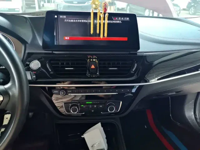 BMW 1 Series — Фото автомобиля 12
