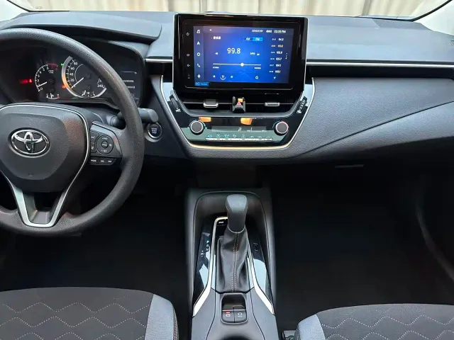 Toyota Corolla — Фото автомобиля 11