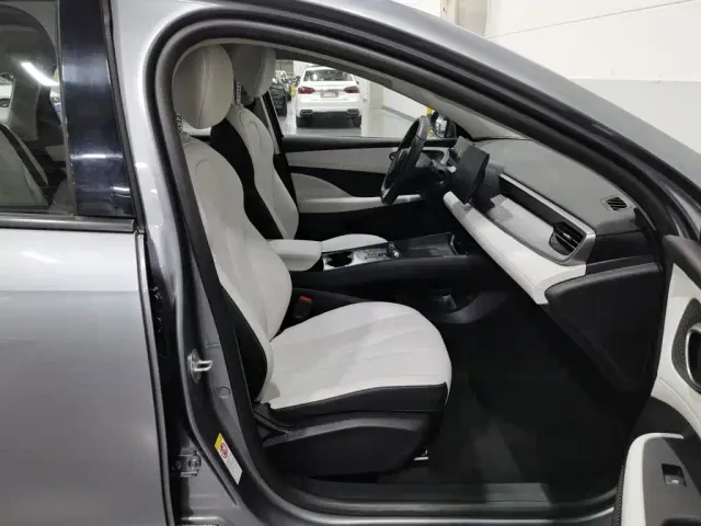 BYD Seal 05 DM-i — Фото автомобиля 23