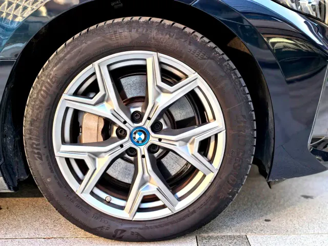BMW i3 — Фото автомобиля 23