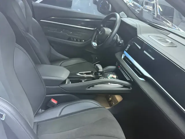 Geely Xingyue L — Фото автомобиля 10