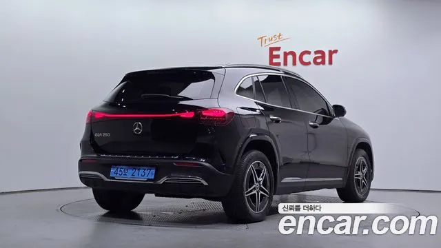 Mercedes-Benz EQA H243 — Фото автомобиля 2