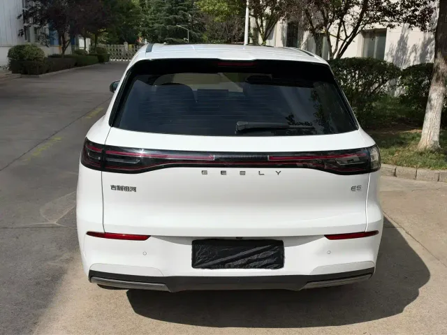 Geely Galaxy E5 — Фото автомобиля 8