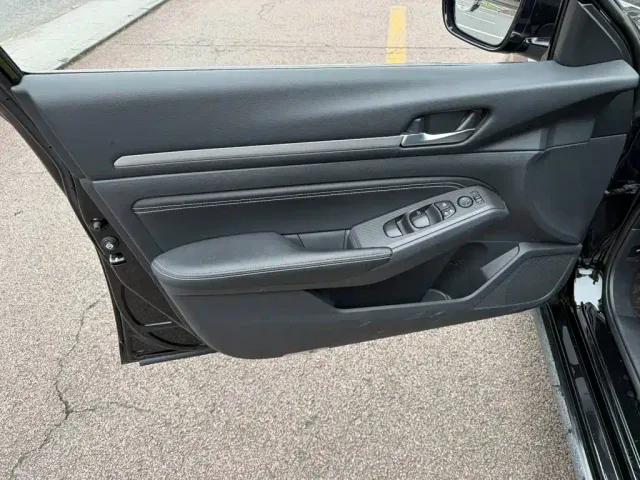 Nissan Teana — Фото автомобиля 6