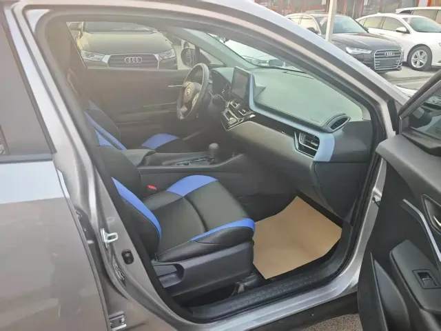 Toyota Toyota IZOA 2022 Hybrid 2.0L Yixing Edition — Фото автомобиля 7