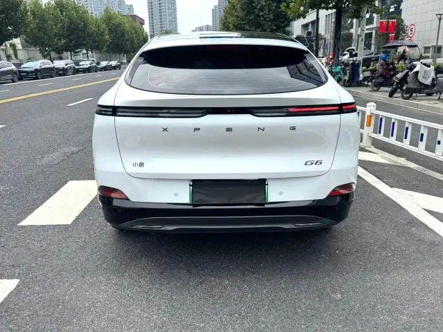 Xpeng G6 — Фото автомобиля 9