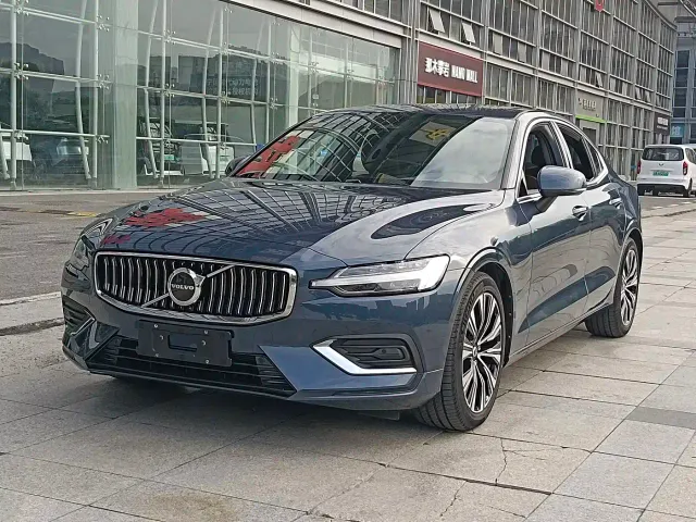 Фотография автомобиля — Volvo S60