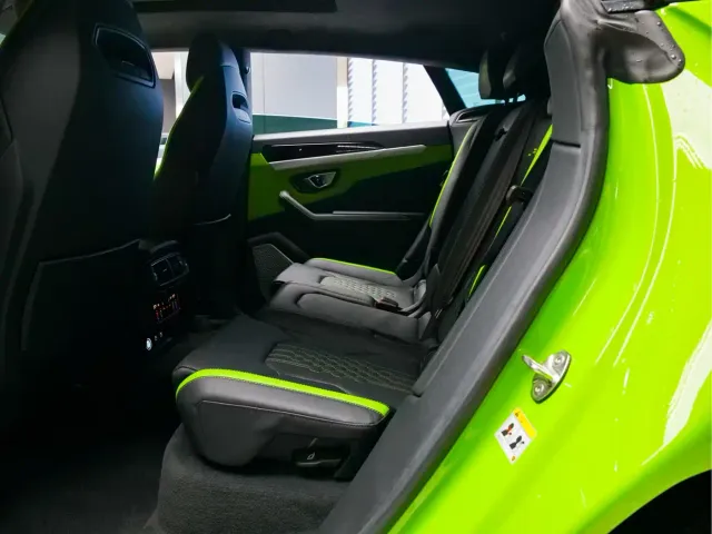 Lamborghini Urus — Фото автомобиля 19