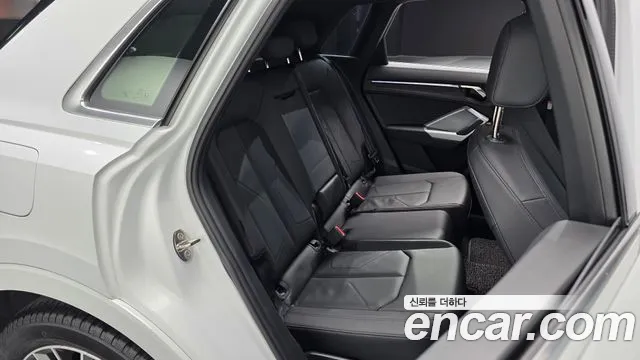 Audi Q3 35 TDI Premium — Фото автомобиля 11