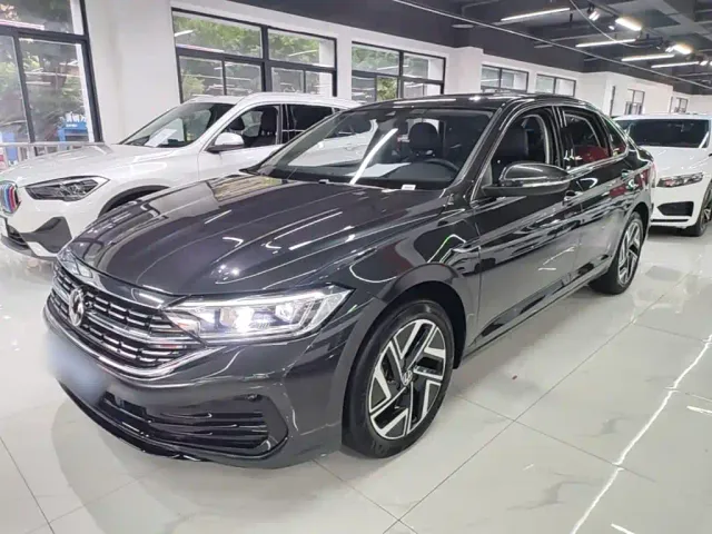 Фотография автомобиля — Volkswagen Sagitar
