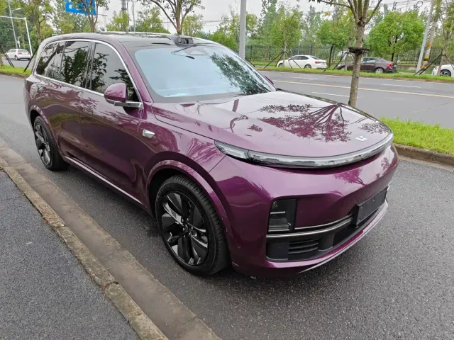 Li Auto L9 — Фото автомобиля 3