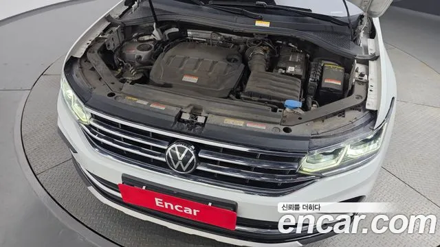 Volkswagen Tiguan Tiguan 2 поколение 2.0 TDI 4Motion Prestige — Фото автомобиля 6