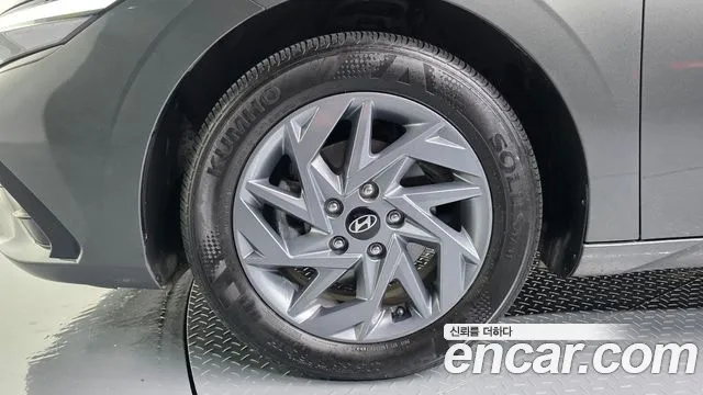 Hyundai Avante CN7 — Фото автомобиля 5