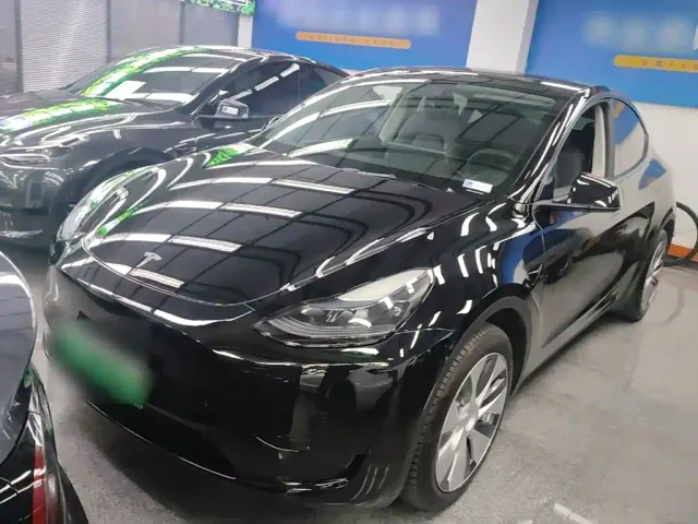 Фотография автомобиля — Tesla Model Y