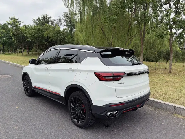 Geely Binyue — Фото автомобиля 6