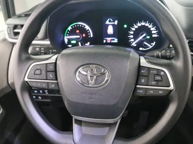 Toyota Granvia — Фото автомобиля 6