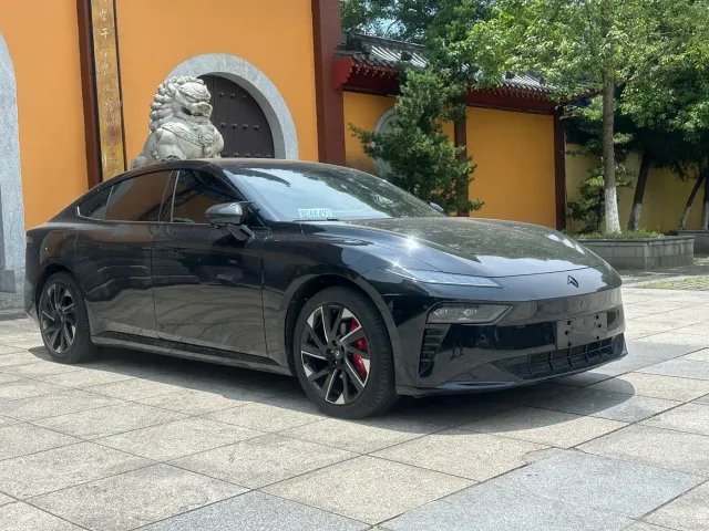 Dongfeng eπ 007 — Фото автомобиля 3