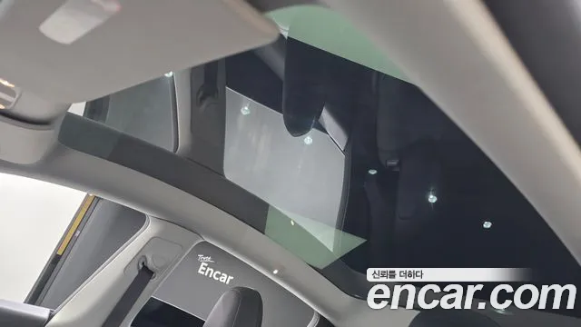 Tesla Model Y — Фото автомобиля 20