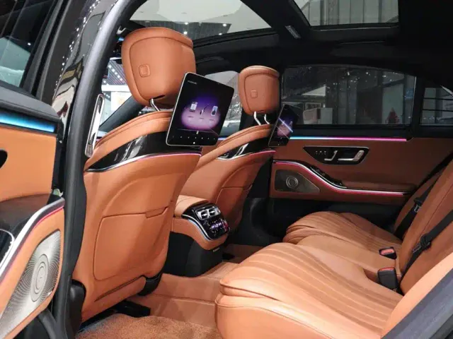 Mercedes-Benz S-Class — Фото автомобиля 8