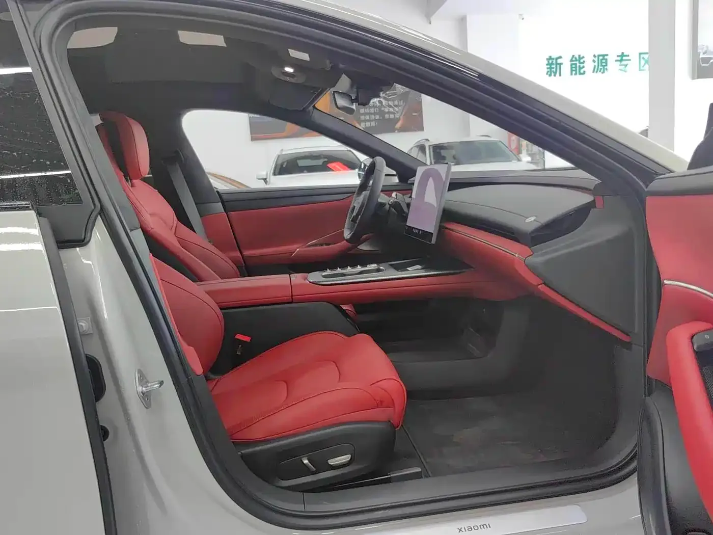 Xiaomi Auto Xiaomi SU7 2024 AWD Extended Range Advanced Smart Driving Max Edition — Фото автомобиля 8